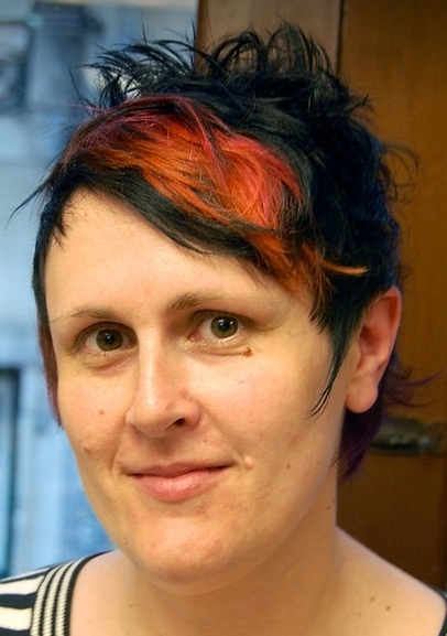 fryzury krótkie odważne, uczesanie damskie z grzywką, zdjęcie numer 115
